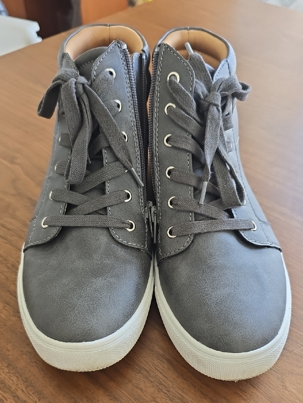 Dolce Vita Womens Alison Sneaker